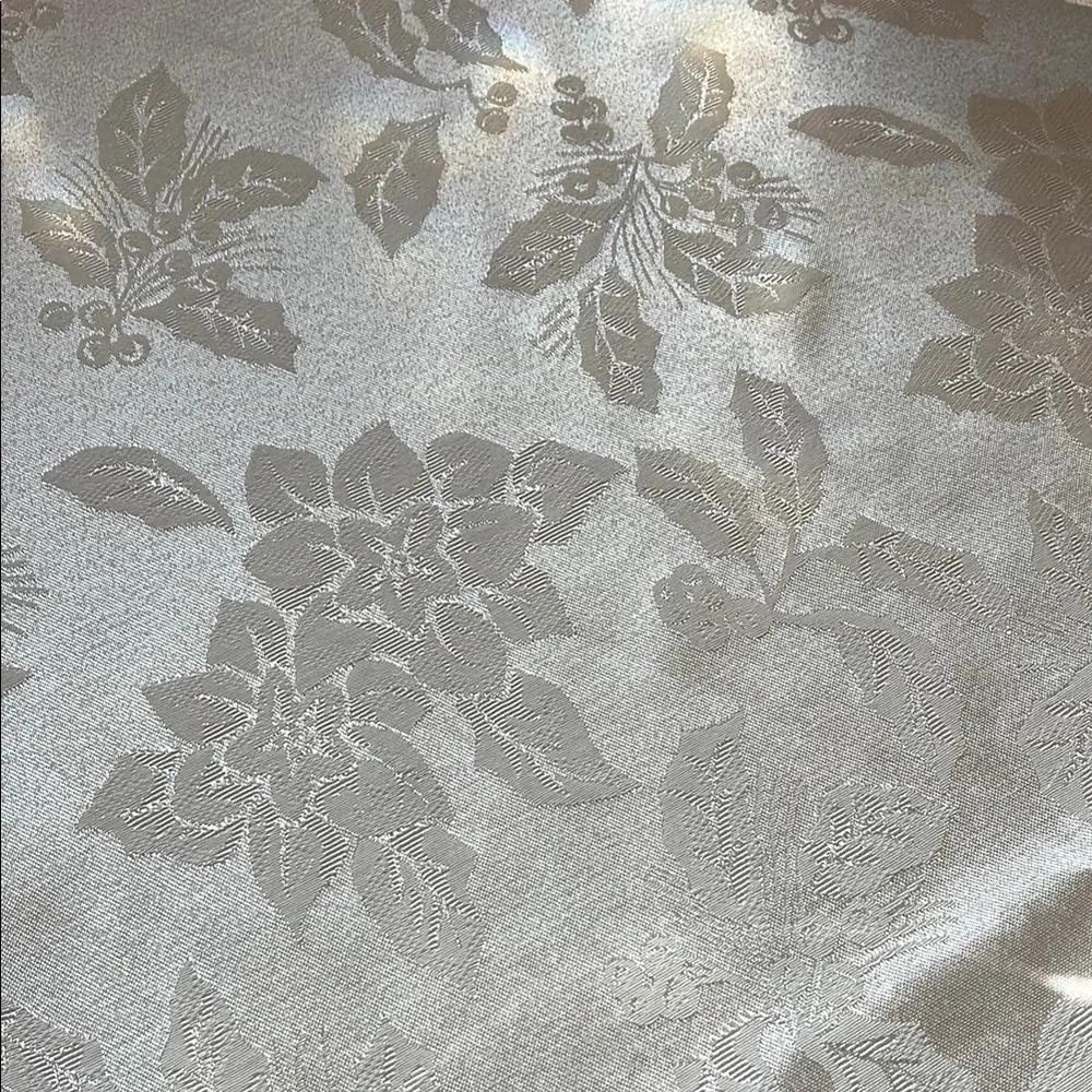 Elegant Large Christmas Tablecloth for Home Dining